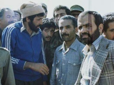 شهید کلانتری و شهید رجایی در میان مردم